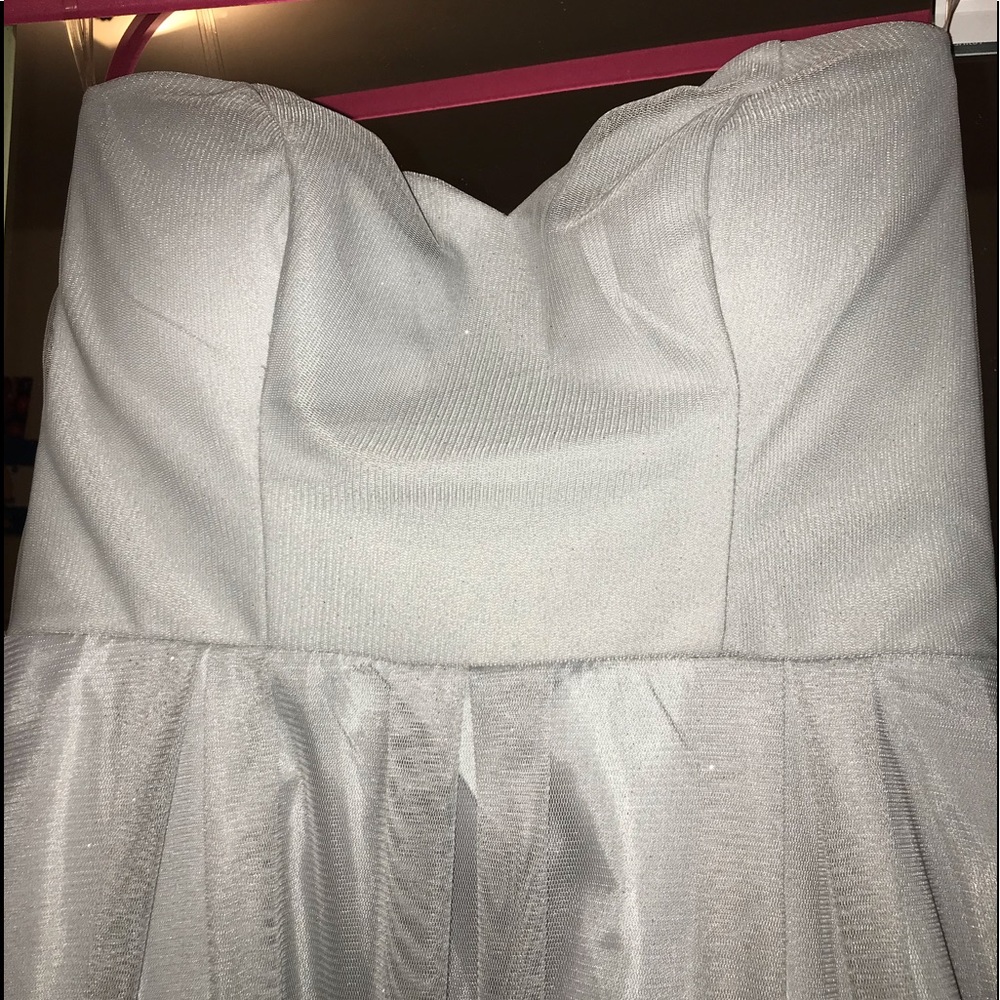 Dress - Picture 2 of 4